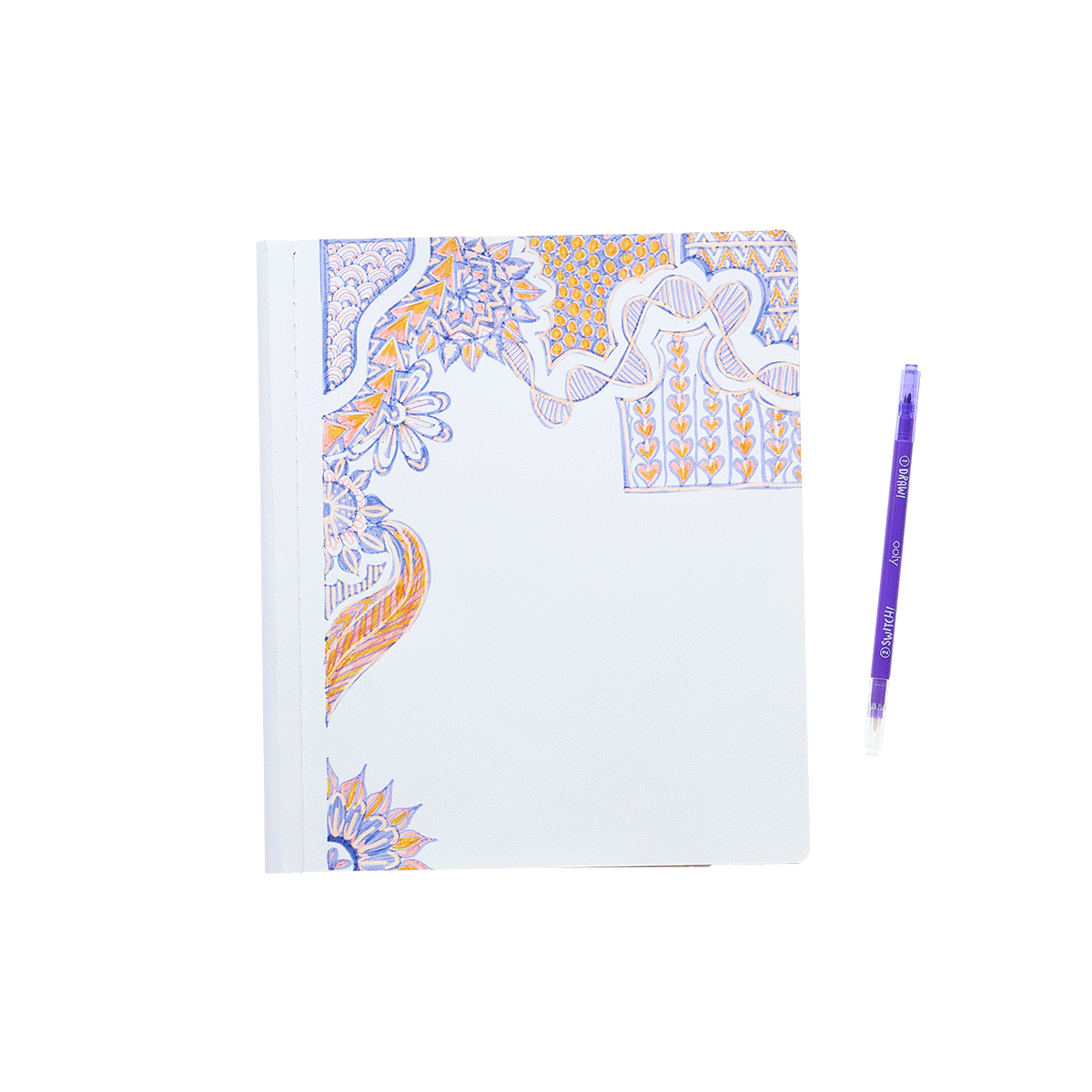 Gif showing a hand drawing on sketchbook and demonstrating how to change the ink color with the markers white tip