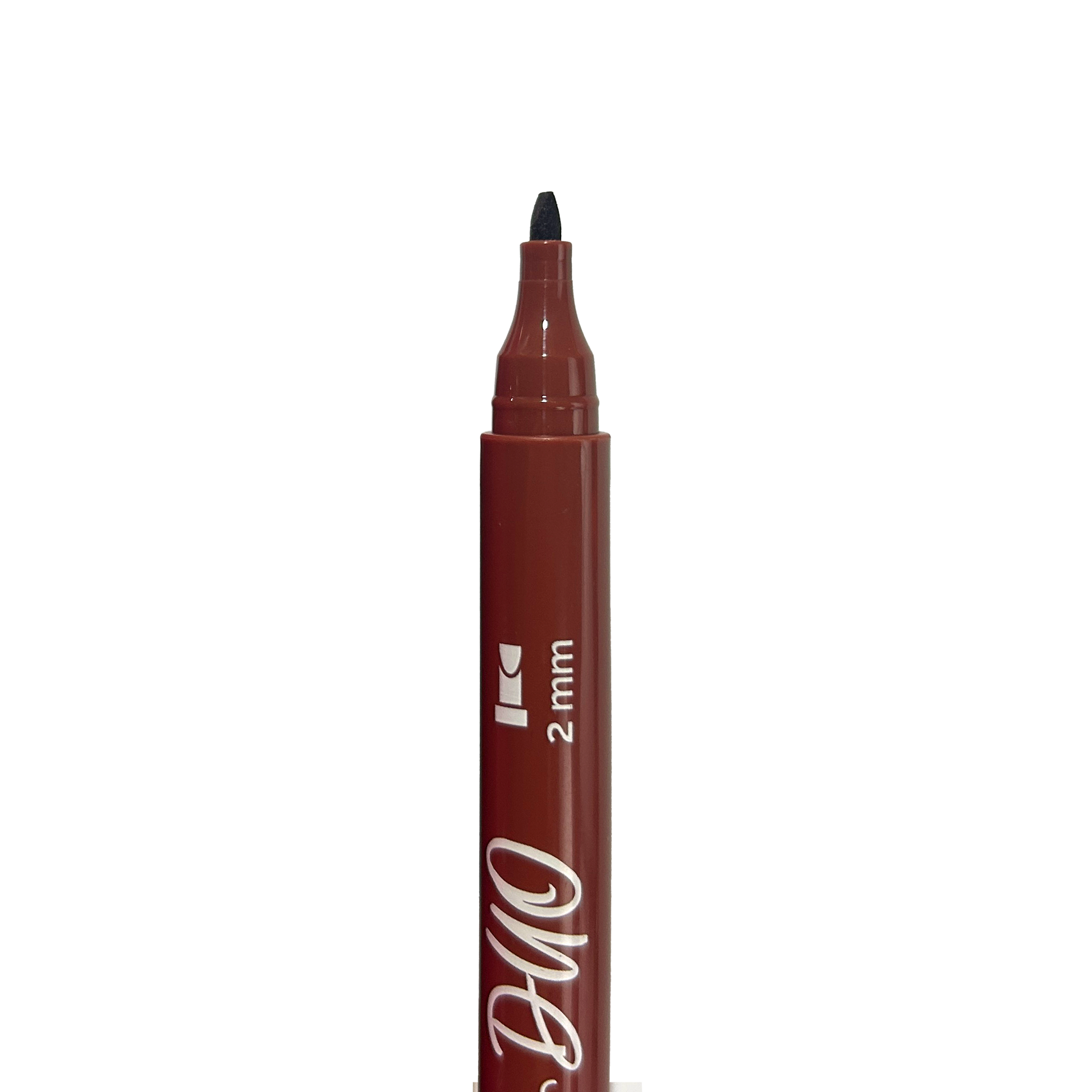Close up of chisel tip from brown OOLY Calligraphy Duo Double-Ended Markers