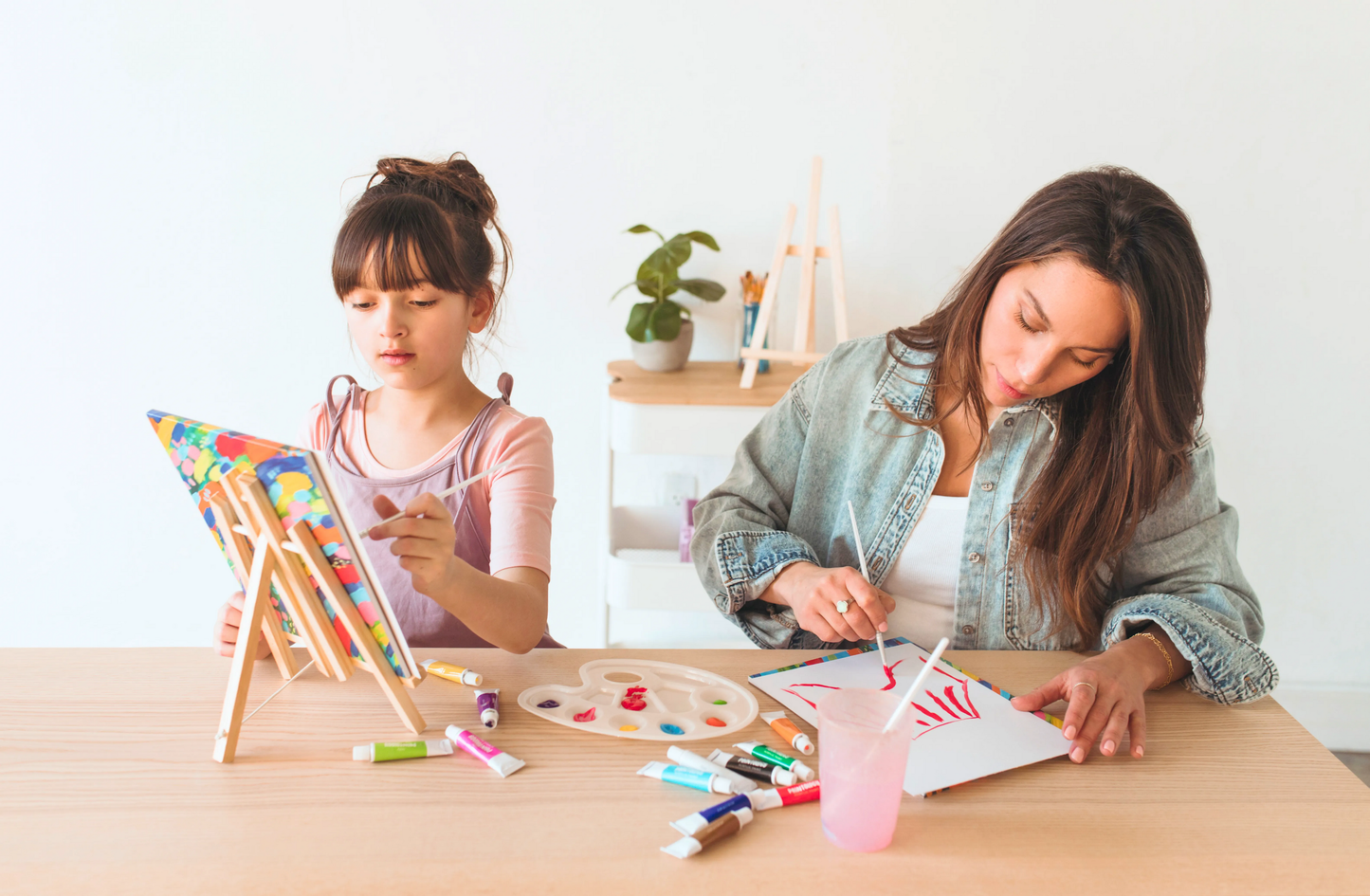 Girl and woman painting with OOLY Paintology Acrylic Paint Set - Classic Colors