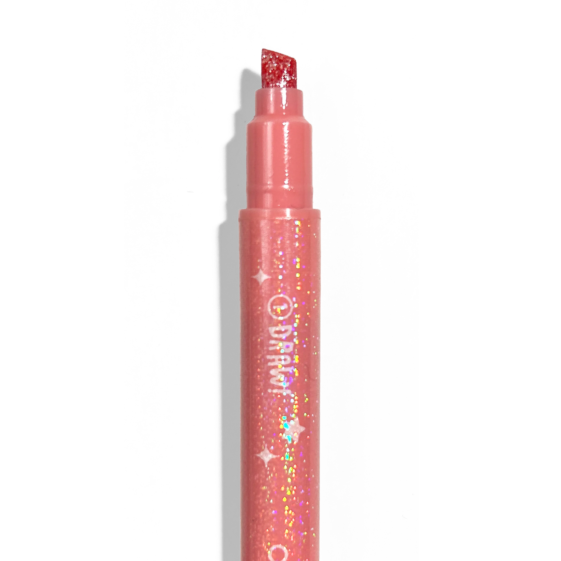 Close up of chisel tip from OOLY Switch-Eroo Sparkle Glittery Color Changing Markers