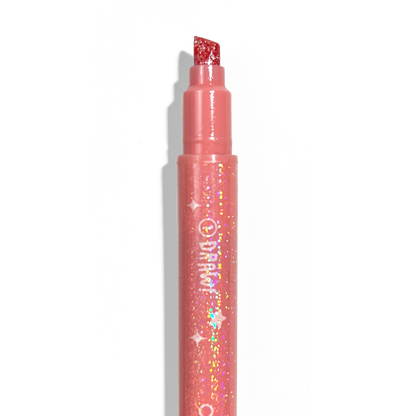 Close up of chisel tip from OOLY Switch-Eroo Sparkle Glittery Color Changing Markers